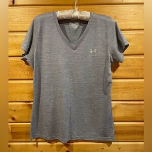 Under Armour Semi Fitted V Neck T-Shirt XL